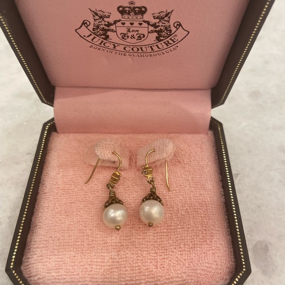 Juicy couture Pearl earrings - Picture 2 of 4